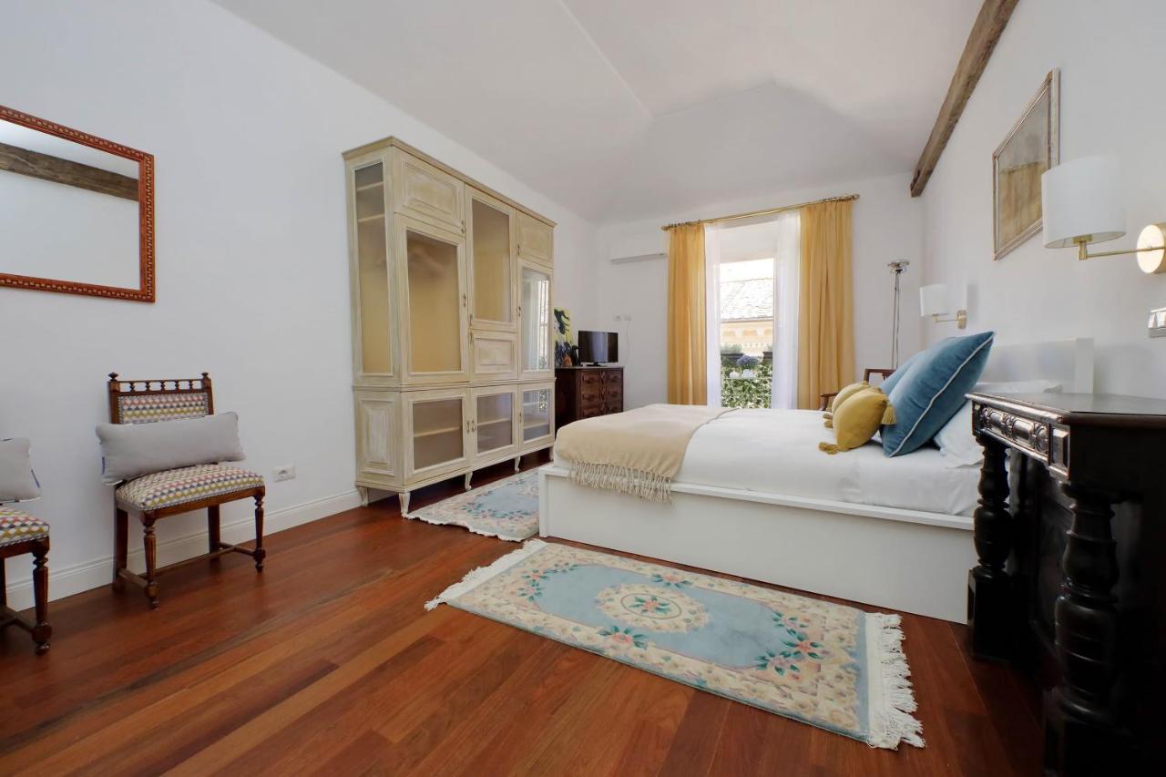 Ych-Penthouse Fiammetta A Piazza Navona Apartment Rome Luaran gambar
